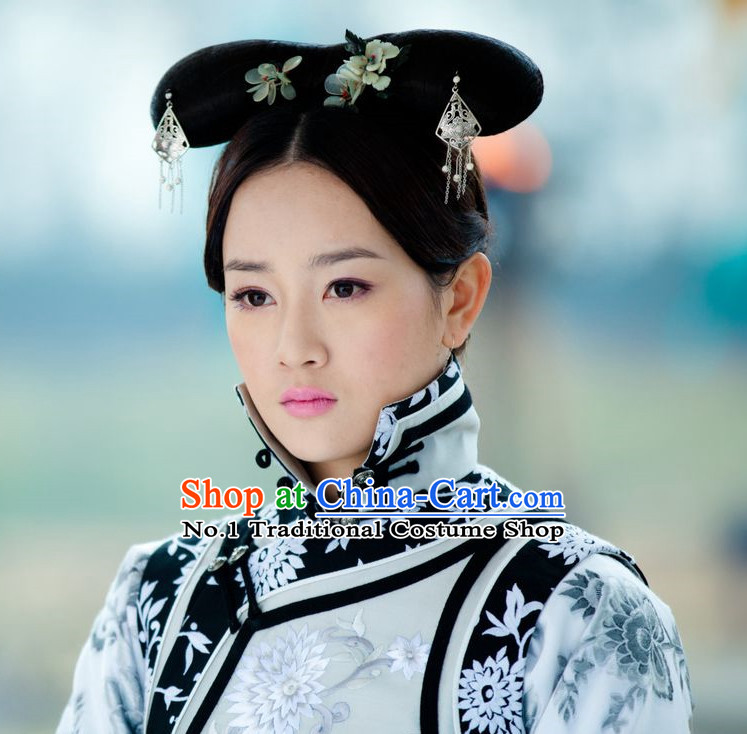 Traditional Black White Empress Long Robe Dresses and Hair Clips