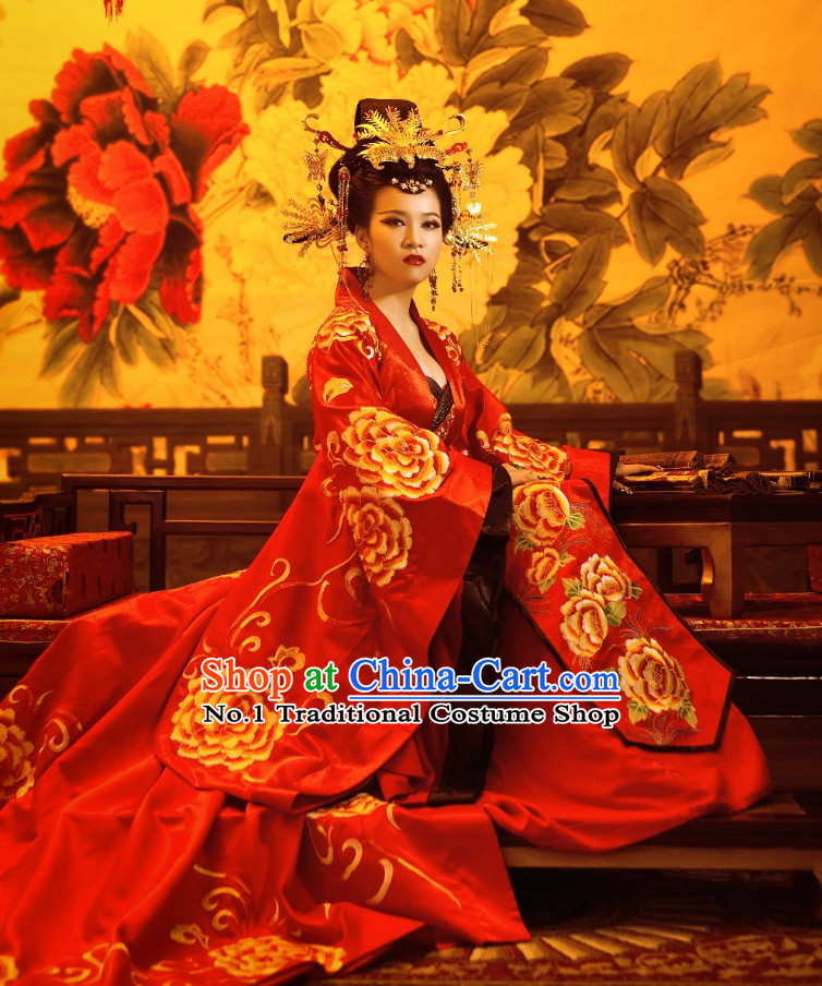 China Ancient Empress Clothes and Phoenix Hair Accessories