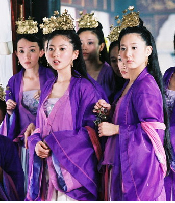 Chinese Traditonal Purple Hanfu Suit and Hair Accessories for Women