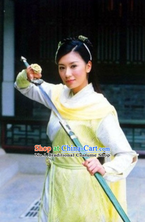 Chinese Ancient Swordwoman Costumes and Hair Accessories