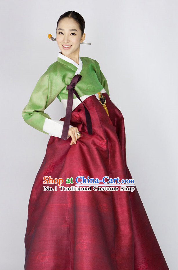 Traditional Korean Clothing for Lady