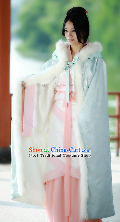 Chinese Traditional Winter Mantle Cape for Women