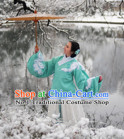 Ancient Chinese Song Dynasty Jacket Attire and Skirt Clothing and Umbrella Complete Set for Women
