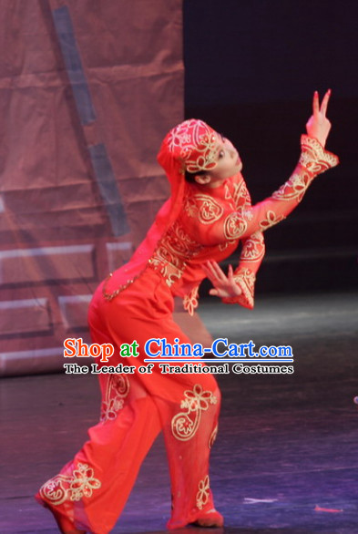 Chinese Xinjiang Group Dance Costumes and Hat for Women