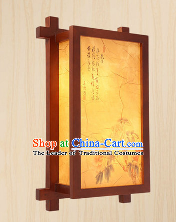 Chinese Classical Handmade and Carved Natural Wood Wall Palace Lantern