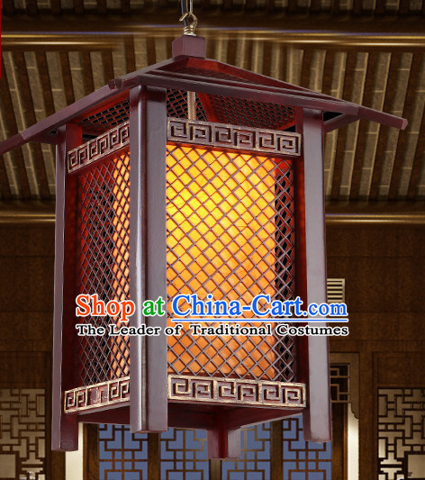 Traditional Chinese Classical Natural Wood and Carved Temple Shape Hanging Palace Lantern