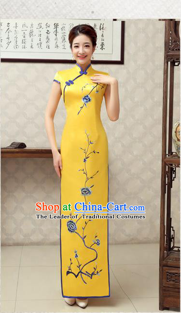 Ancient Chinese Costumes, Manchu Clothing Qipao, Retro Mandarin Collar Embroidered Long Silk Cheongsam, Traditional Cheongsam Wedding Toast Dress for Bride