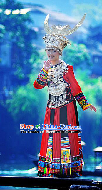 Traditional Chinese Miao Nationality Dancing Costume Accessories Necklace, Longevity Lock, Female Folk Dance Ethnic Pleated Skirt and Headwear, Chinese Minority Nationality Embroidery Costume and Hat for Women