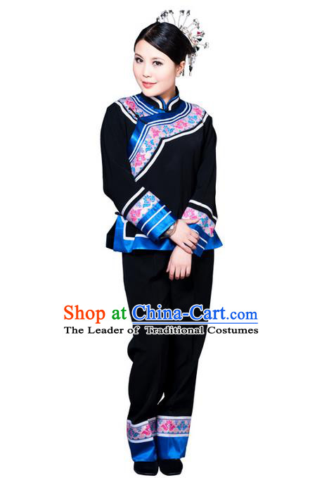 Traditional Chinese Miao Nationality Dancing Costume, Hmong Female Folk Dance Ethnic Dress, Chinese Tujia Minority Nationality Embroidery Costume for Women