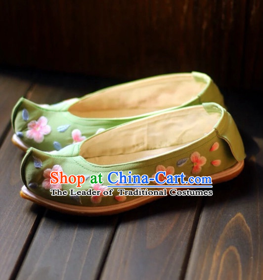 Handmade Chinese Ancient Embroidered Flower Princess Shoes for Women and Girls