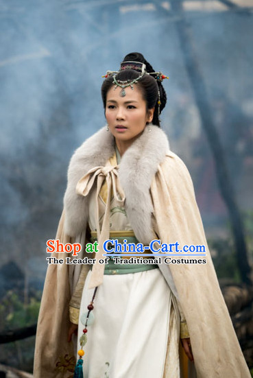 Ancient Traditional Chinese Style Female General Long Mantle