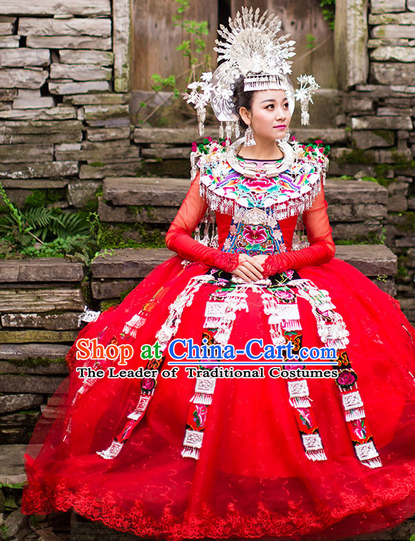 Chinese Ethnic Groups Wear Dresses Traditional Clothing for Women