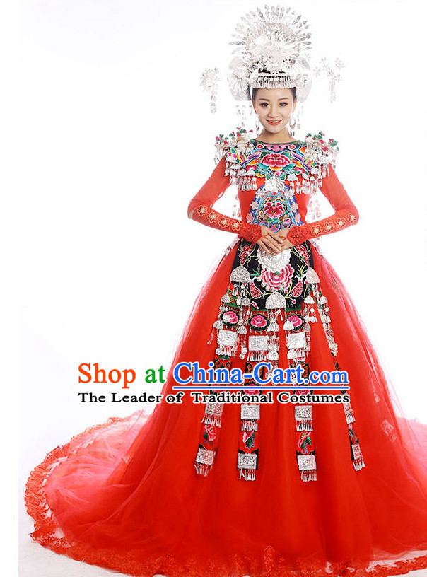Chinese Hmong Girls Miao Nationality Ethnic Groups Wear Dresses Traditional Clothing for Women