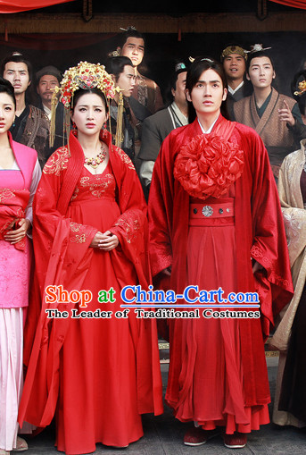 Chinese Ancient Han Dynasty Emperor and Empress Imperial Dresses and Hats Two Complete Sets for Men and Women