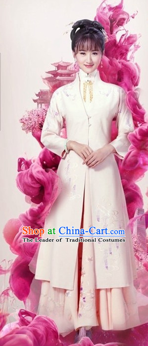 Ancient Chinese Royal Highness Ming Dynasty Noblewoman Clothing and Hair Accessories Complete Set for Women