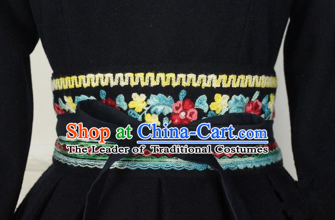 Traditional Chinese Embroidered Corset Heavy Embroidery Wool Wide Belt for Women