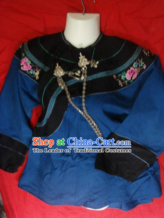 Traditional Chinese Miao Nationality Dancing Costume, Hmong Female Folk Dance Ethnic Blouse, Chinese Minority Nationality Handmade Embroidery Costume for Women
