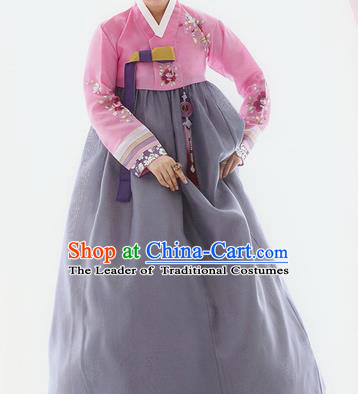 Traditional Korean Costumes Palace Lady Formal Attire Ceremonial Pink Blouse and Grey Dress, Asian Korea Hanbok Bride Embroidered Clothing for Women