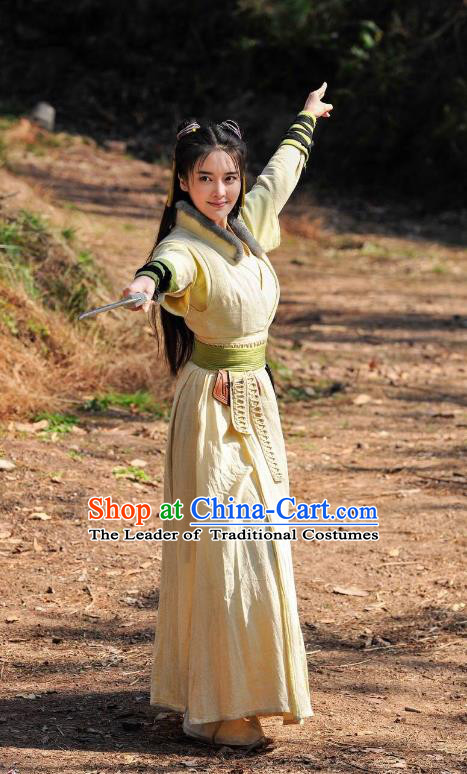 Traditional Chinese Song Dynasty Swordswoman Embroidered Costume, Asian China Ancient Heroine Dress Clothing for Women