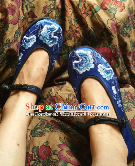 Traditional Chinese National Embroidered Shoes Handmade Blue Satin Shoes, China Hanfu Embroidery Flowers Shoes for Women