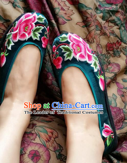 Traditional Chinese National Embroidered Shoes Handmade Green Satin Shoes, China Hanfu Embroidery Peony Flowers Wedding Shoes for Women