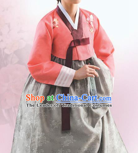 Top Grade Korean National Handmade Wedding Palace Bride Hanbok Costume Embroidered Red Blouse and Grey Dress for Women