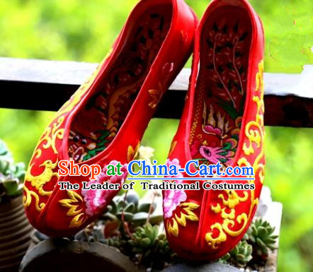 Asian Chinese Traditional Wedding Shoes Red Embroidered Shoes, China Peking Opera Hand Embroidery Dragon Peony Shoe Hanfu Shoes for Women