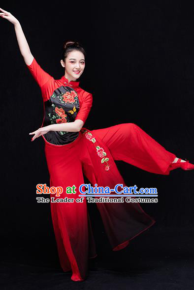 Traditional Chinese Classical Yangge Dance Costume, China Yangko Dance Fan Dance Embroidered Red Clothing for Women