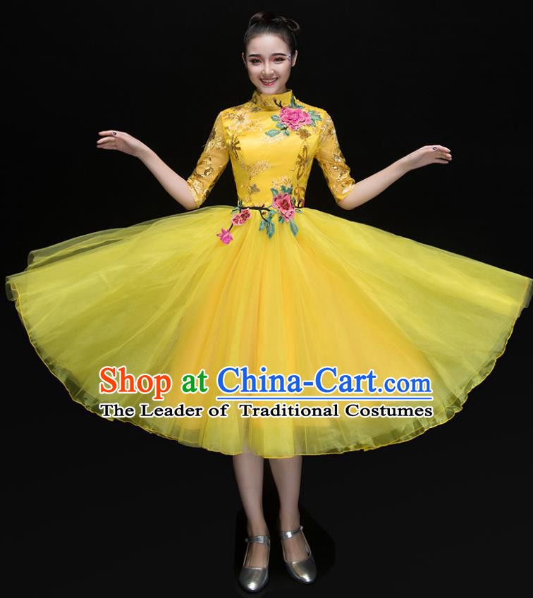 Traditional Chinese Yangge Fan Dancing Costume Modern Dance Dress Clothing