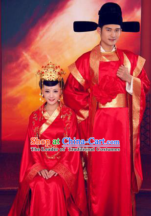 Traditional Ancient Chinese Imperial Consort and Emperor Wedding Costume Set, Elegant Hanfu Red Clothing Chinese Han Dynasty Imperial Queen and King Tailing Embroidered Clothing for Women for Men