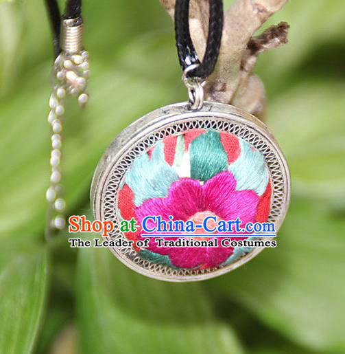 Traditional Chinese Miao Nationality Crafts, Hmong Handmade Miao Silver Embroidery Flowers Round Pendant, Miao Ethnic Minority Black Rope Necklace Accessories Pendant for Women