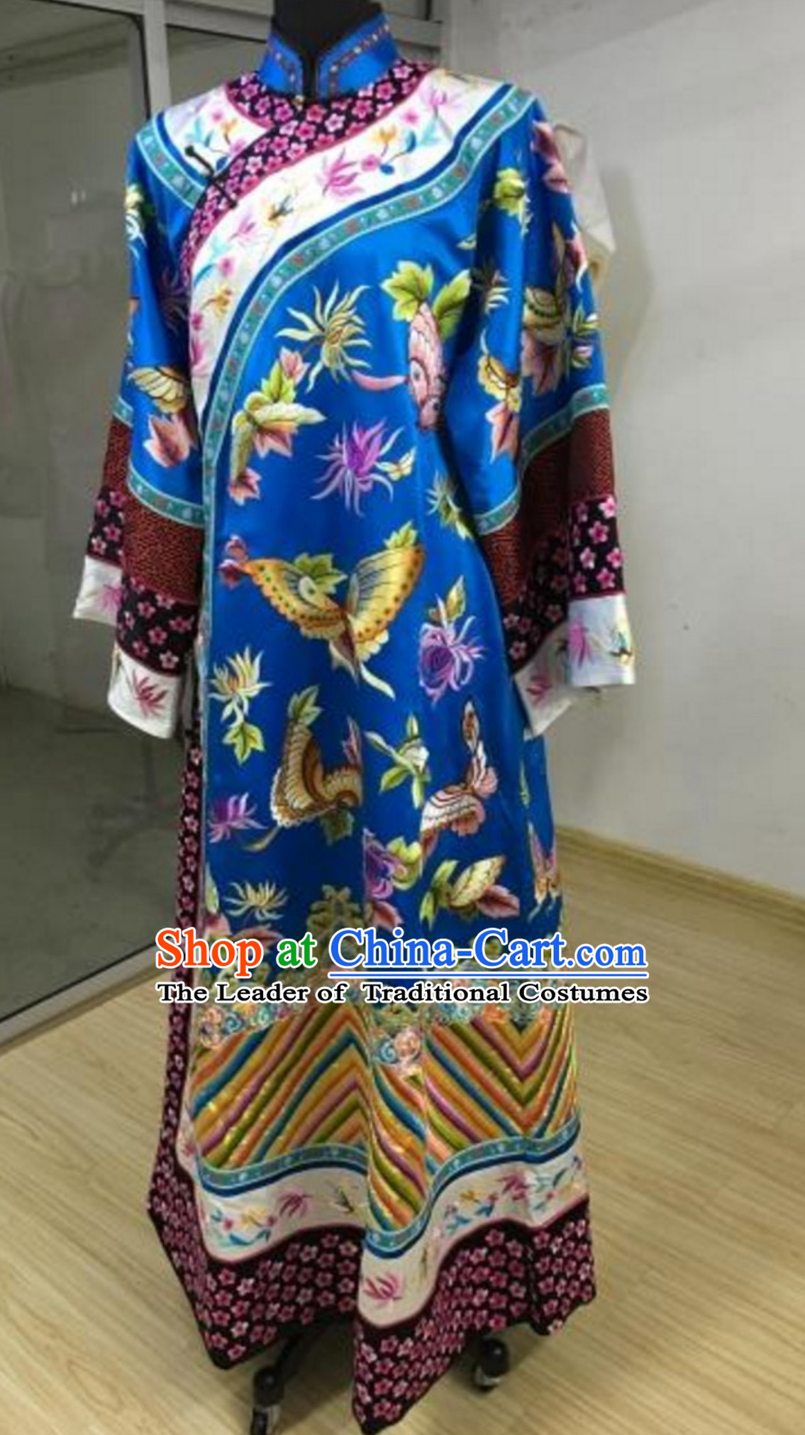 Chinese TV Drama Zhen Huan Legend Empress Embroidered Garment Clothes for Women