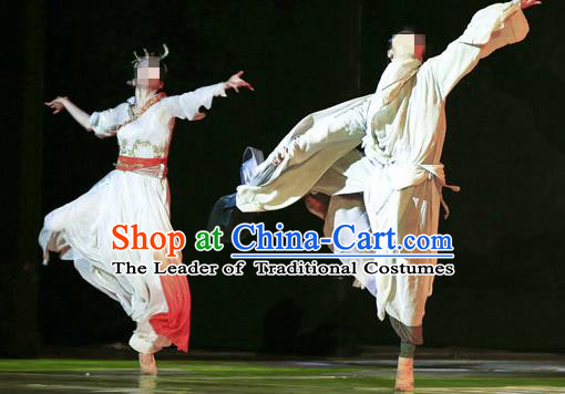 Traditional Chinese Yangge Fan Dance Costume