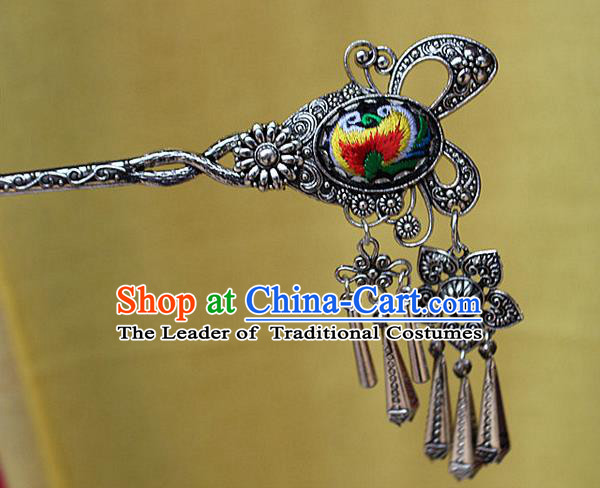 Traditional Chinese Miao Nationality Dancing Costume Accessories Necklace Hmong Female Folk Dance Ethnic Pleated Skirt and Headwear