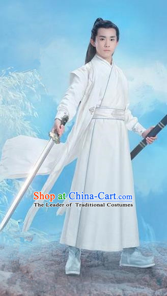 Traditional Ancient Chinese Swordsman Costume, Chinese Han Dynasty Jiang Hu Swordsman Robe, Cosplay Prince Nobility Childe Chinese Bladesman Hanfu Clothing for Men