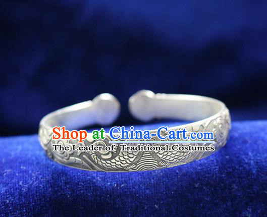 Traditional Chinese Miao Nationality Crafts Jewelry Accessory Bangle, Hmong Handmade Miao Silver Classical Double Fish Bracelet, Miao Ethnic Minority Silver Bracelet Accessories for Women