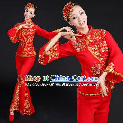 Traditional Chinese Yangge Fan Dancing Costume, Folk Dance Yangko Mandarin Sleeve Paillette Uniforms, Classic Dance Elegant Dress Drum Dance Paillette Red Clothing for Women