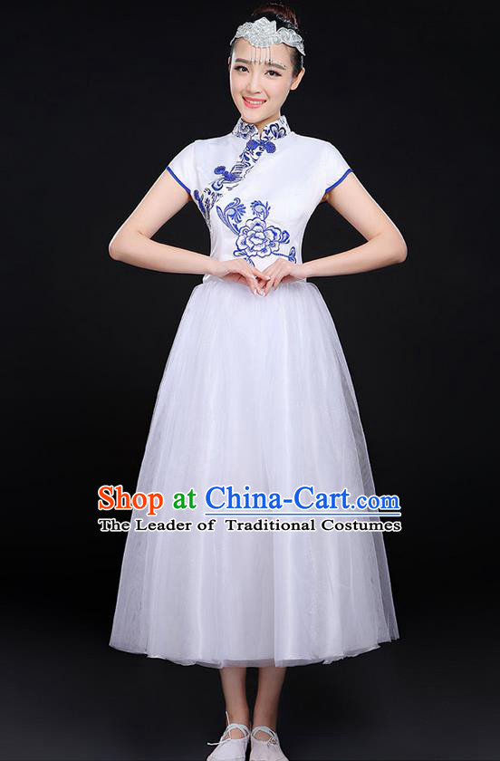 Traditional Chinese Yangge Fan Dancing Costume