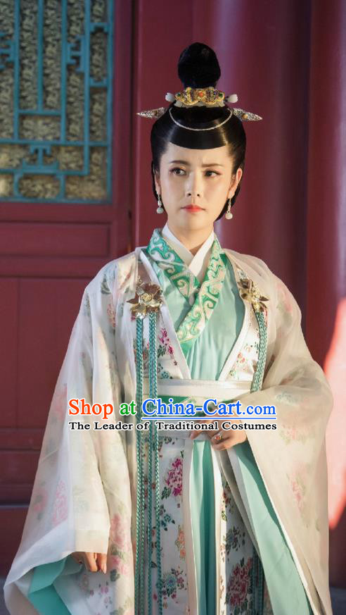 Traditional Ancient Chinese Elegant Imperial Consort Costume and Handmade Headpiece Complete Set, Chinese Television Drama Flying Daggers Palace Lady Dress Chinese Ming Dynasty Queen Embroidered Hanfu Clothing for Women