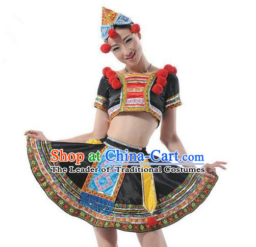 Traditional Chinese Yangge Fan Dancing Costume and Accessories