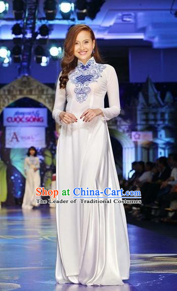 Traditional Top Grade Asian Vietnamese Costumes Dance Dress, Vietnam National Female Handmade Blue and white porcelain White Ao Dai Dress Cheongsam Clothing for Women