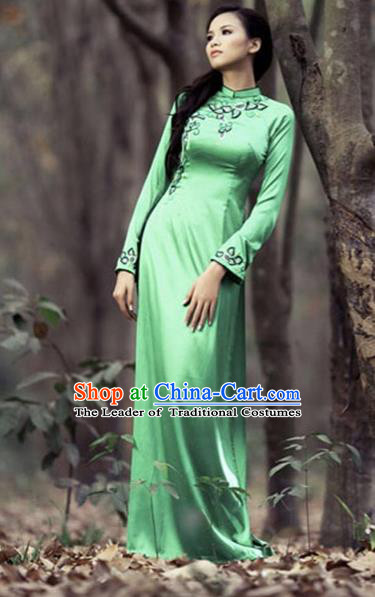 Traditional Top Grade Asian Vietnamese Costumes Embroidery Full Dress, Vietnam National Ao Dai Dress Green Qipao for Women