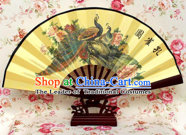 Traditional Chinese Crafts Peking Opera Folding Fan China Sensu Handmade Chinese Ink Painting Peacock Silk Fan for Men