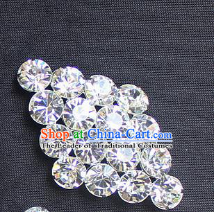 Traditional China Beijing Opera Young Lady Jewelry Accessories Collar Brooch, Ancient Chinese Peking Opera Hua Tan Diva Crystal Rhombus Breastpin