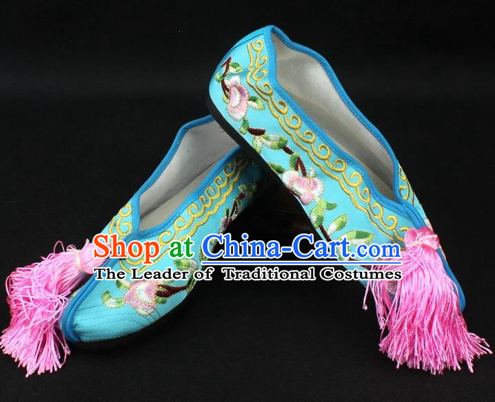 Traditional China Beijing Opera Hua Tan Embroidered Light Blue Shoes, Ancient Chinese Peking Opera Young Lady Diva Princess Blood Stained Shoes