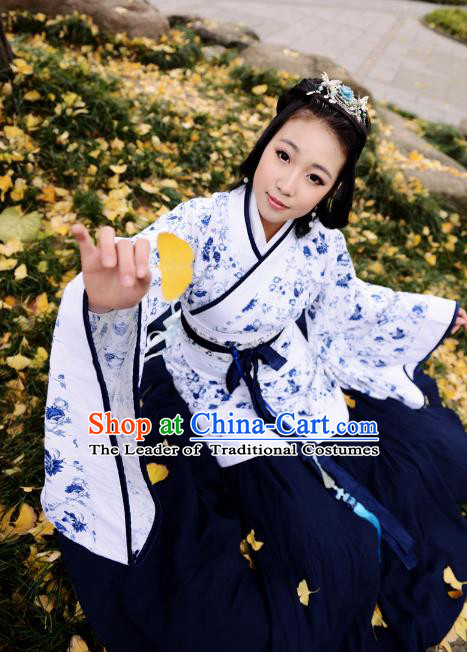 Traditional Chinese Han Dynasty Imperial Princess Blue Curve Bottom Costume, China Ancient Hanfu Dress Palace Lady Hand Painting Clothing for Women