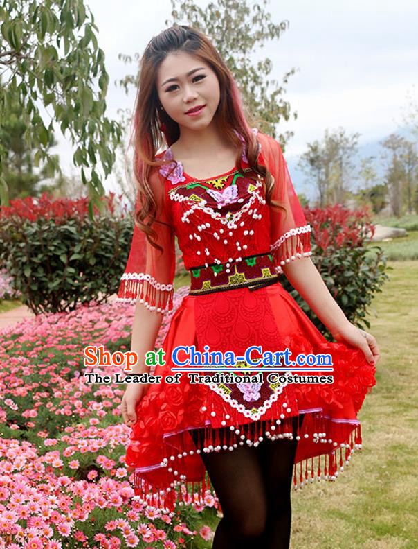 Traditional Chinese Miao Nationality Wedding Costume Embroidered Red Bells Pleated Skirt, Hmong Folk Dance Ethnic Chinese Minority Nationality Embroidery Clothing for Women