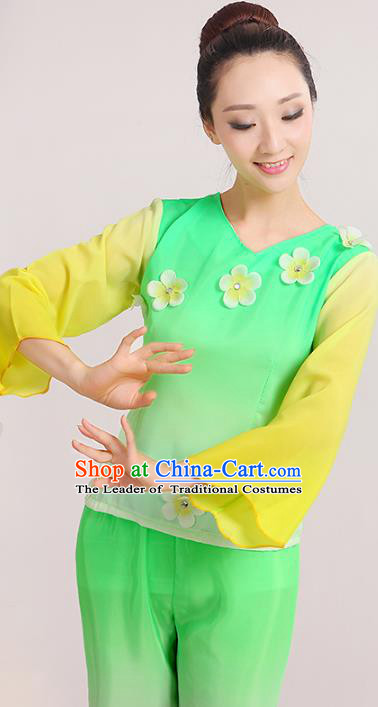 Traditional Chinese Yangge Fan Dancing Costume Modern Dance Dress Clothing and Headwear