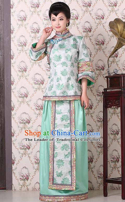 Traditional China Qing Dynasty Nobility Dowager Costume, Chinese Ancient Gentlewoman Embroidery Green Xiuhe Suit Clothing