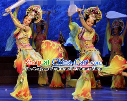 Traditional Chinese Fan Dance Folk Dance Costume Classical Yangko Dance Classical Dance Dress